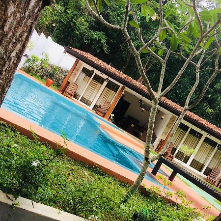 Villa แคนดี้ ภายนอก รูปภาพ