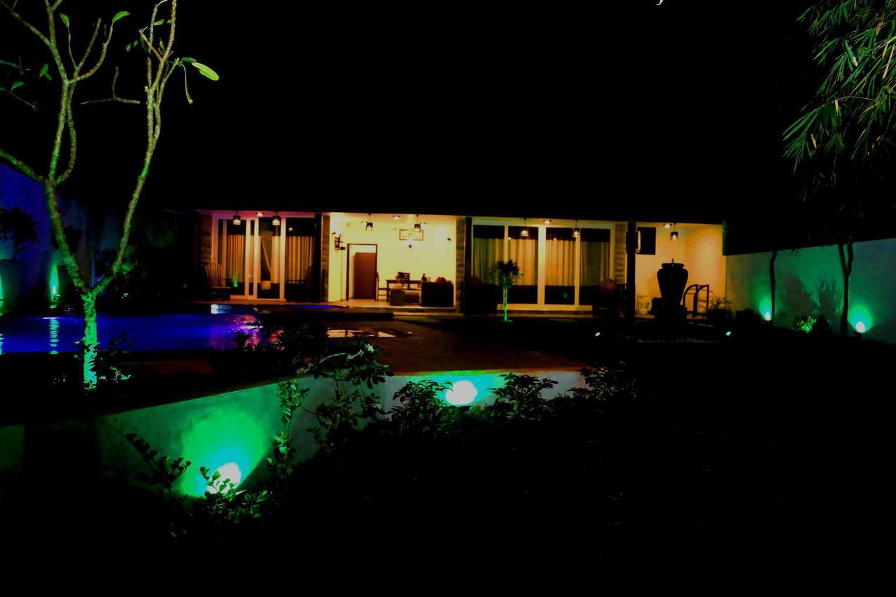 Villa แคนดี้ ภายนอก รูปภาพ