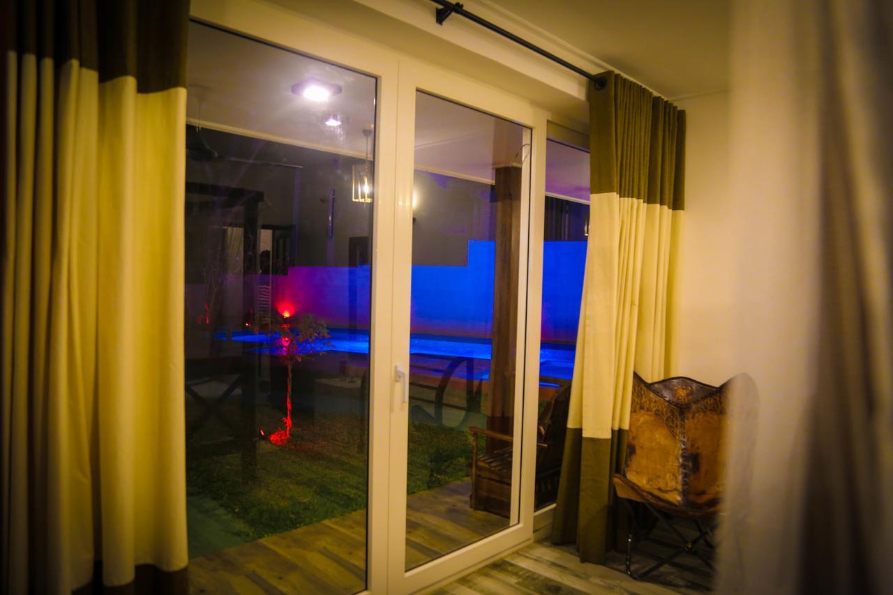 Villa แคนดี้ ภายนอก รูปภาพ