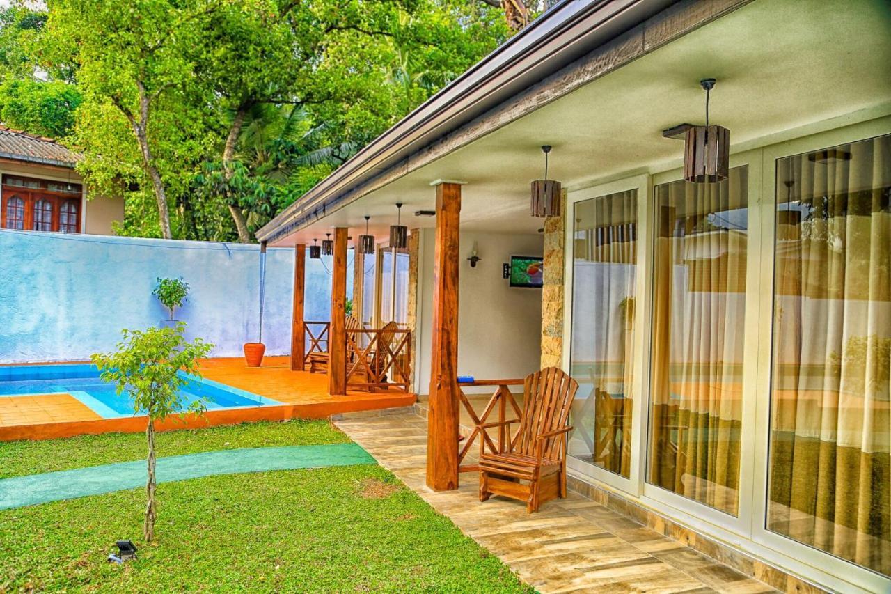 Villa แคนดี้ ภายนอก รูปภาพ
