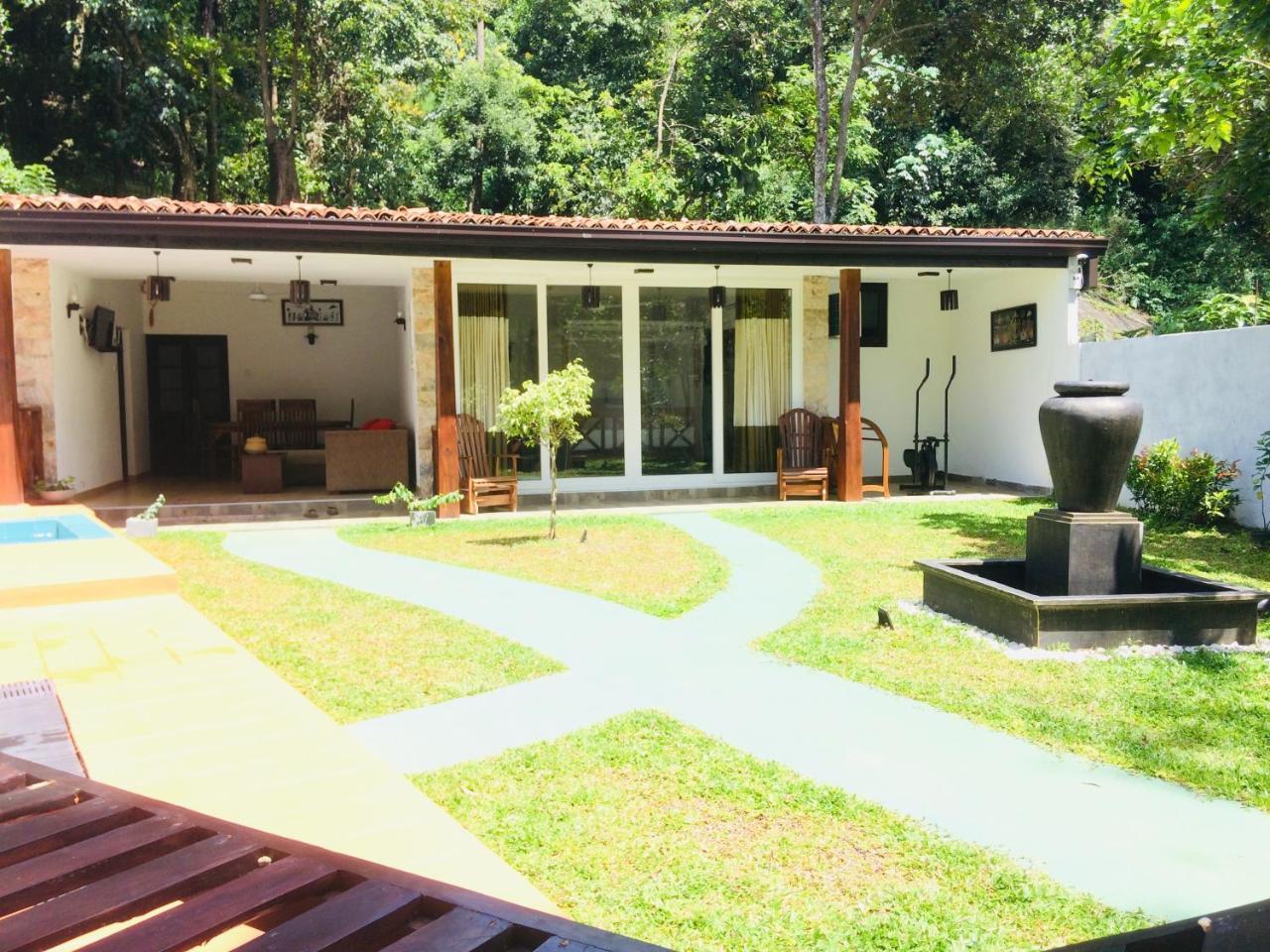Villa แคนดี้ ภายนอก รูปภาพ