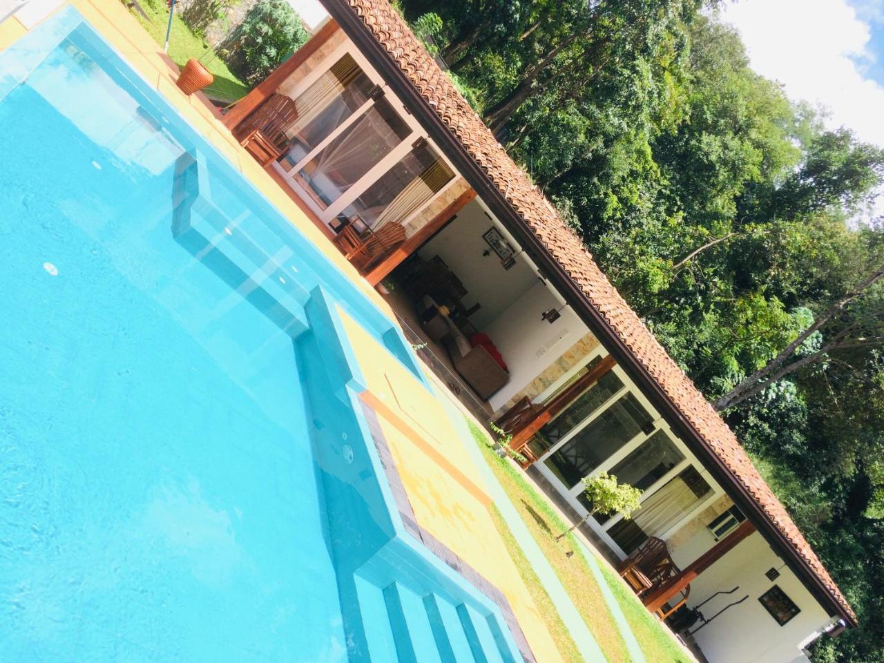 Villa แคนดี้ ภายนอก รูปภาพ